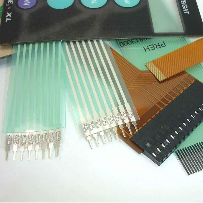 širokou škálou senzorů, časté jsou: