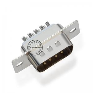 d-sub 9 pinový typ konektoru typu male