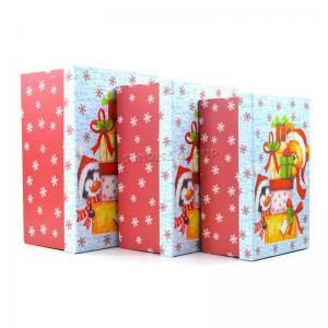 Různé velikosti vánoční dárkové sbírky Papírové balení
