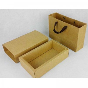 papírové krabičky a sáčky ze sulfátových karet