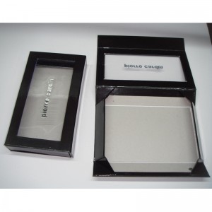 pevná papírová krabice s PET oknem