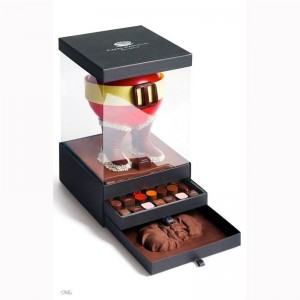 pevná dárková krabička s průhledným viditelným víkem z PVC