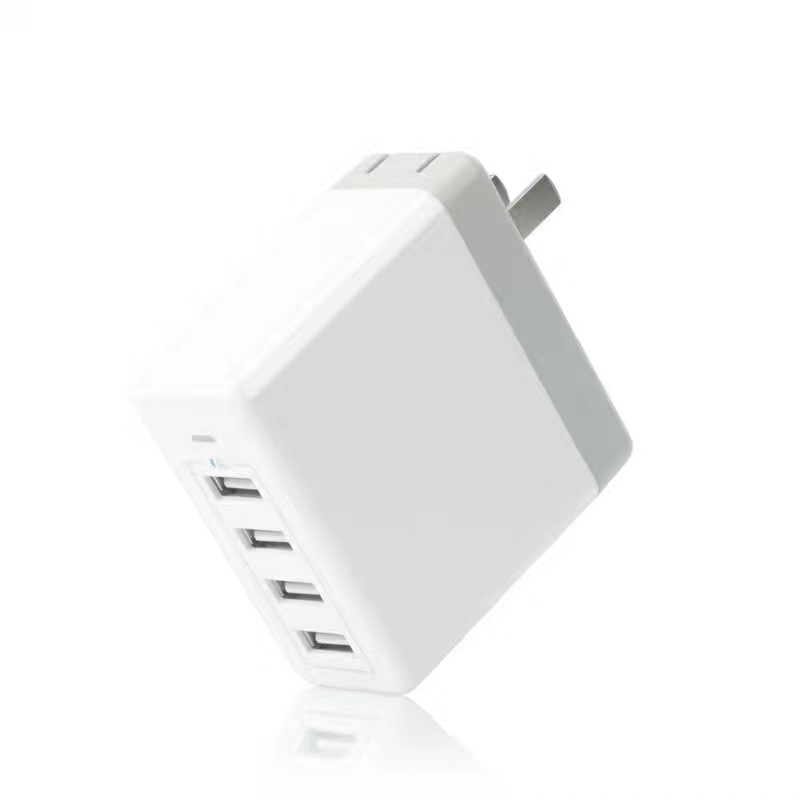 KPS-8406LC Čtyři USB porty AC adaptér (s odpojitelným AC kabelem)