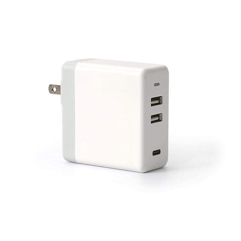 KPS-8407LC typec PD + dva USB porty AC adaptér (US / EU Plug)