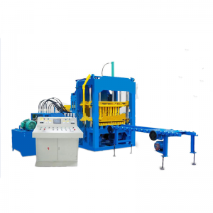 Stroj na výrobu dutých betonových cihel QT4-15