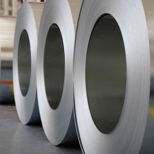 Cívka / pásek z nerezové oceli válcované za studena / za tepla pro zhotovení / dekorace