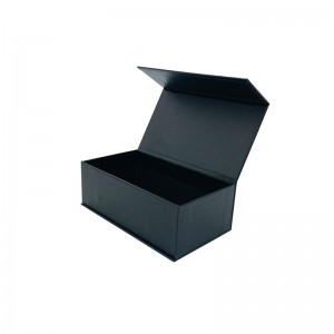 Krásně zabalená dárková krabička přizpůsobená velká dárková krabička