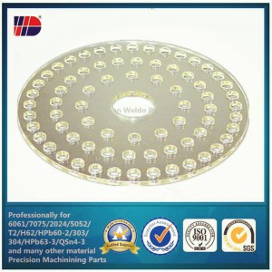 továrna na zakázku přesné obrábění cnc kovové náhradní díly