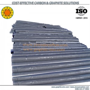 Extrudovaný grafitový materiál