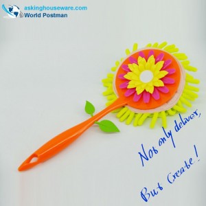 Duster s dlouhou rukojetí Akbrand se slunečnicovou výzdobou