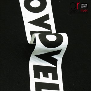 Bílá vysoce kvalitní páska