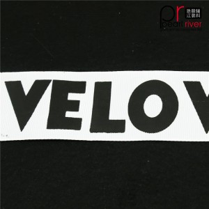 Bílá vysoce kvalitní páska