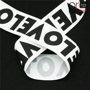 Bílá vysoce kvalitní páska