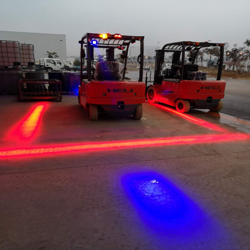 Bezpečnostní LED osvětlení vysokozdvižného vozíku červené zóny pro bezpečnost chodců