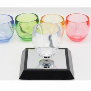 360 otočných magnetických levitujících spodních plovoucích nápojových pohárů