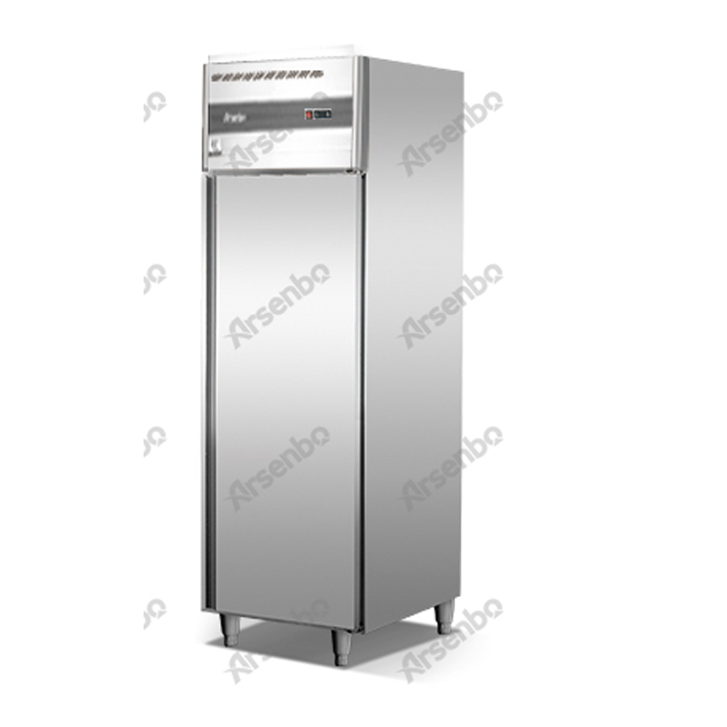 Špičková komerční chladnička a mrazák vhodná pro GN pánve
