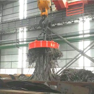 Dvojitý nosníkový mostový jeřáb s elektromagnetem