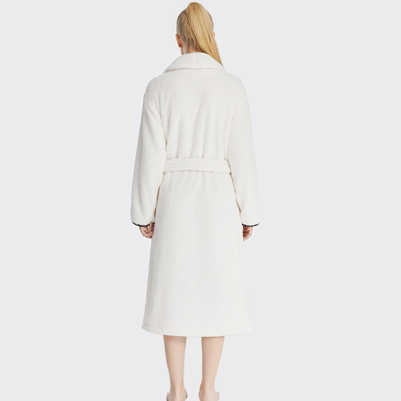 Ženy Snuggle Fleece Embroidery Robe