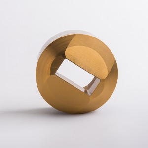 Vysoce odolný nástroj pro ořezávání za studena se čtyřmi otvory