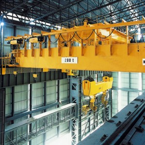 Izolační mostový jeřáb