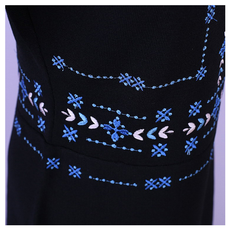 Přizpůsobené letní výšivky diamanty dámské černé pletené svetrové šaty