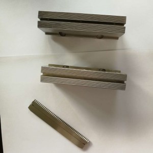 Těsnicí čelisti pro polštářové balení