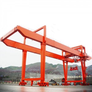 Jeřábový portálový jeřáb ve tvaru U