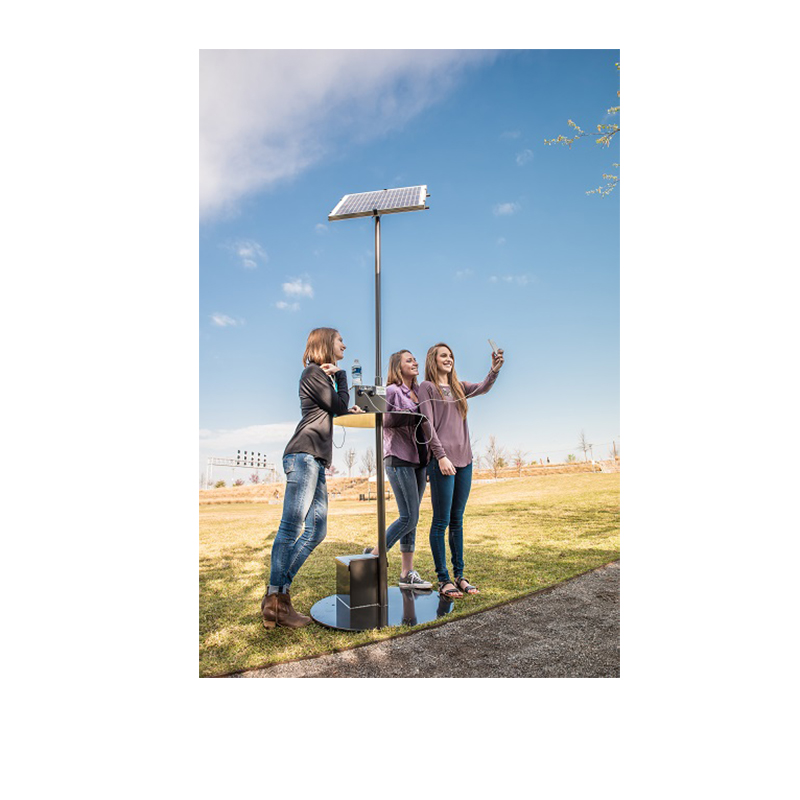 Módní design společenství parky solární venkovní nabíječka mobilních telefonů