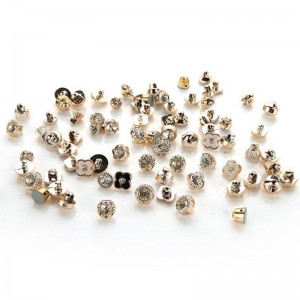 Nejnovější výprodej vynikající kreativní avantgardní oděvní knoflík módní velkoobjemní uv rhinestone tlačítka