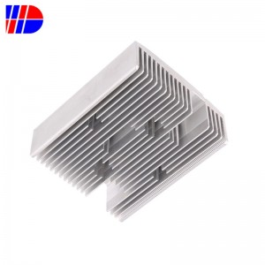 Přizpůsobené díly pro obrábění na CNC soustruhu pro traktory a auto