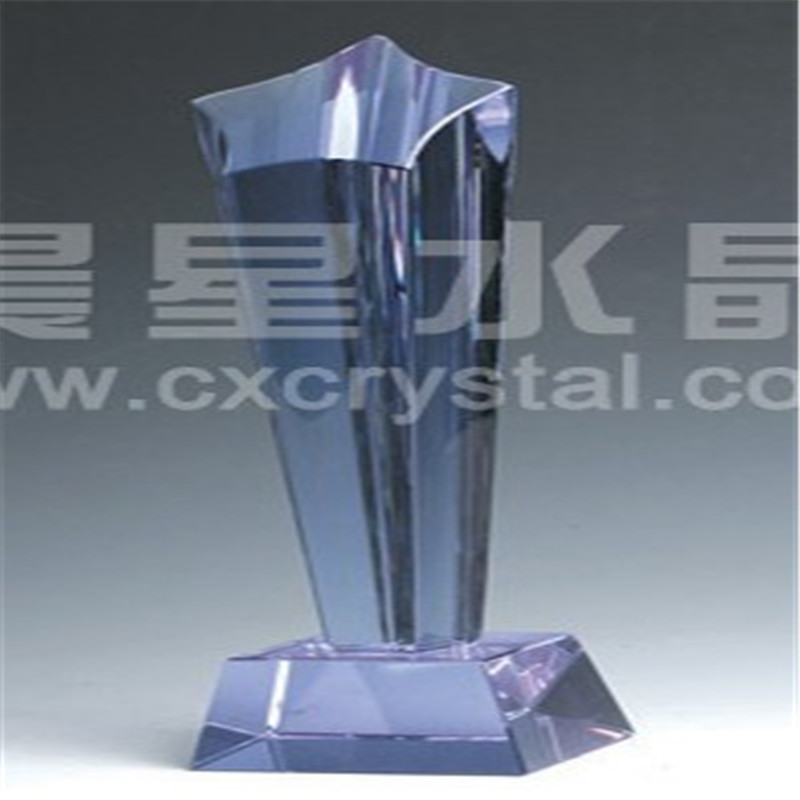 Hvězda tvaru zkosené křišťálové trofeje