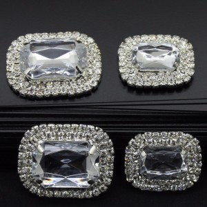 Nový design elegantní bílé šperky jasné akrylové drahokamu tlačítko levné šití plastové tlačítko 9