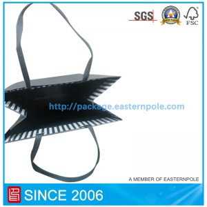 Luxusní papírový sáček pro známou značku