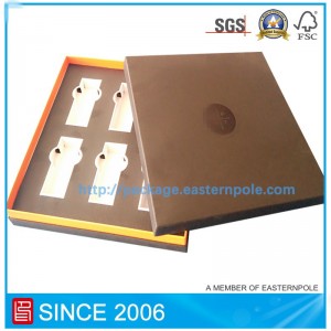 Ručně vyráběná kosmetická papírová krabička s kartonovou vložkou