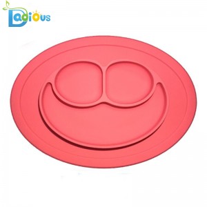 Amazon Hot Sale Baby One-piece Silikon Placemat Safe Kids Sací talíř