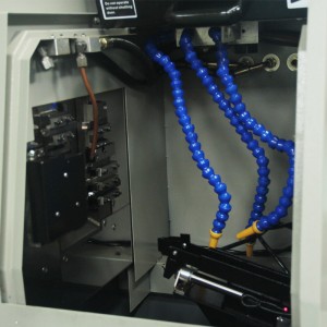 Výroba cena švýcarský typ cnc automatický soustruh cnc švýcarský soustruh typ cnc soustruh