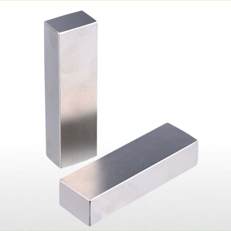 Velký obdélníkový neodim N45 magnet