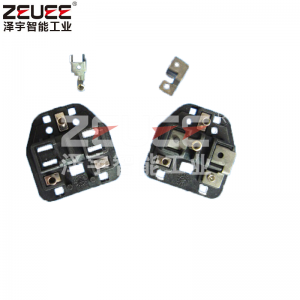 Automatická montážní linka elektrické zásuvky v britském stylu