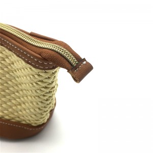 Tkaná kosmetická taška