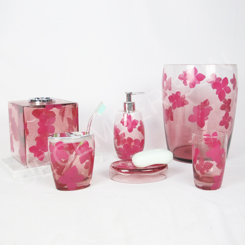 Sada 6 ks skleněných koupelnových doplňků