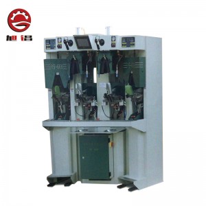 Obráběcí stroj na výrobu dvou studených a šesti tepelných pultových formovacích strojů