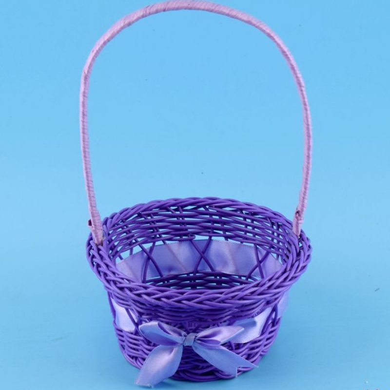 Dekorativní košík s rukojetí