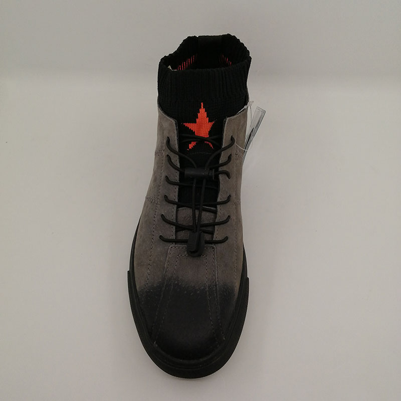 Náhodné boty/Tenker-018