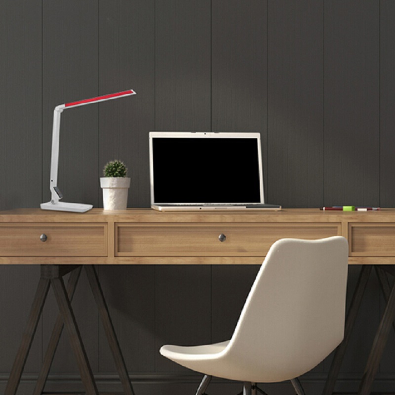 185 Hot selling usb nabíjení dárkové stolní lampy nové tvůrčí dárkové podnikání praktické vlastní lampy
