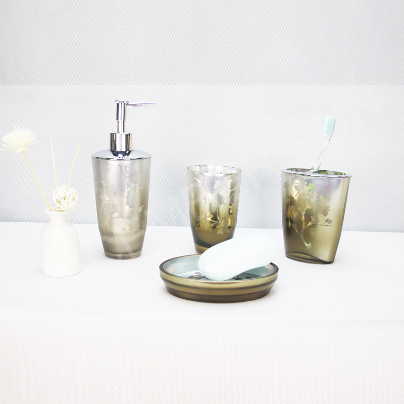 Sada 4 ks skleněných koupelnových doplňků