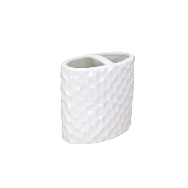 Sada koupelnových doplňků z bílého keramického obličeje