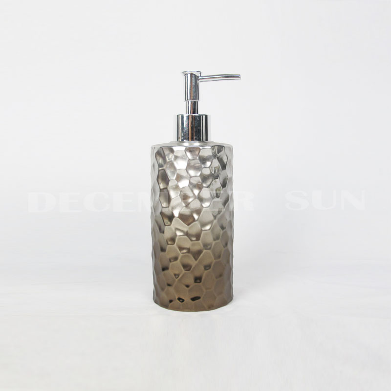 2019 Dobře prodávaná sada keramických koupelnových doplňků