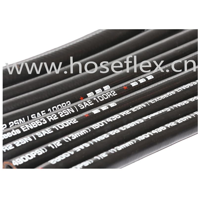 kvalitní nejprodávanější čínský dodavatel SAE 100 R2 / EN853 2SN 3/8 1/2 vysokotlakou flexibilní hydraulickou gumovou hadici lze použít na kombajnu nebo výtahu