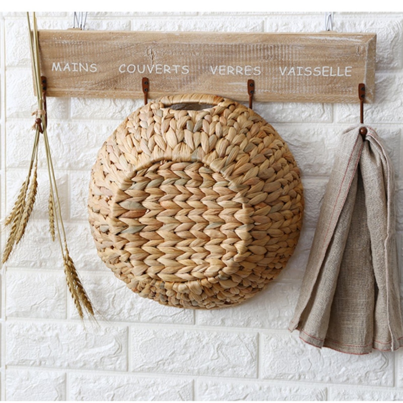 Tkaný vodní hyacintový koš