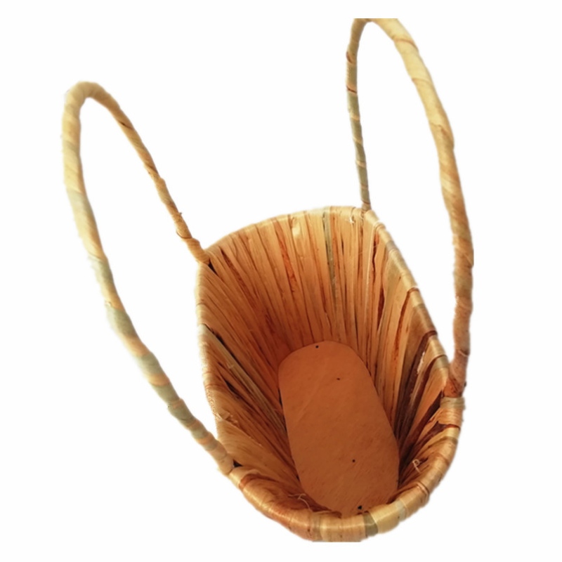 Slaměný květinový koš s rukojetí